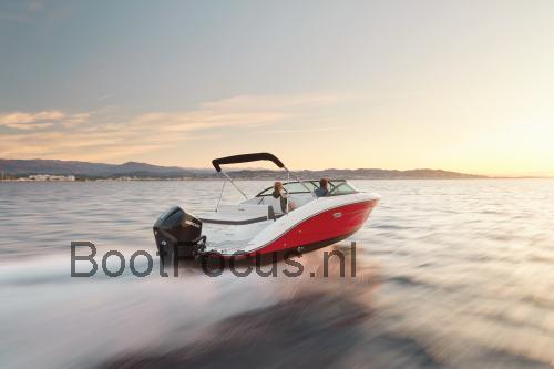 Sea Ray SPX 210 Outboard specificaties en beoordelingen